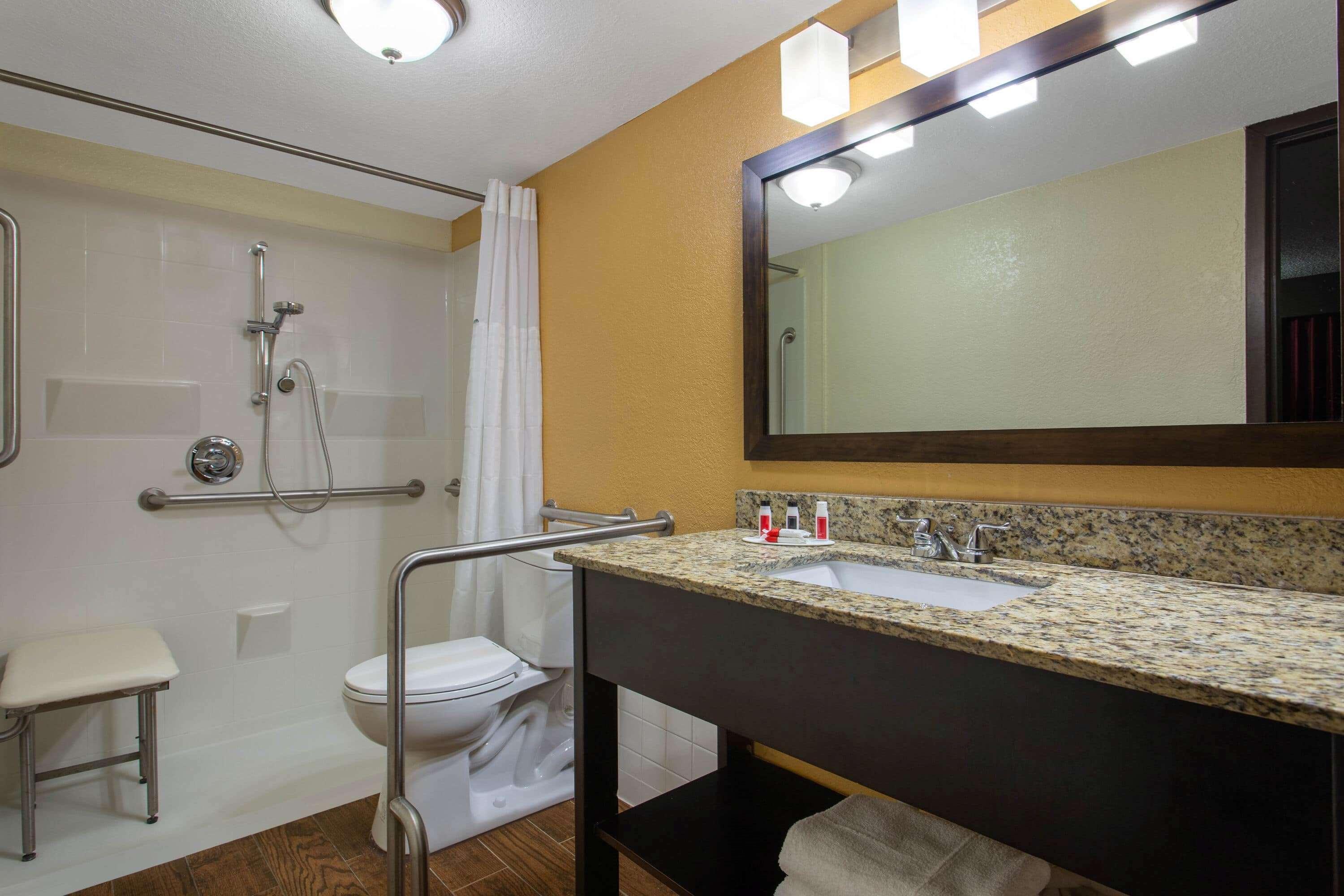 Ramada By Wyndham Tampa Westshore Airport South Экстерьер фото