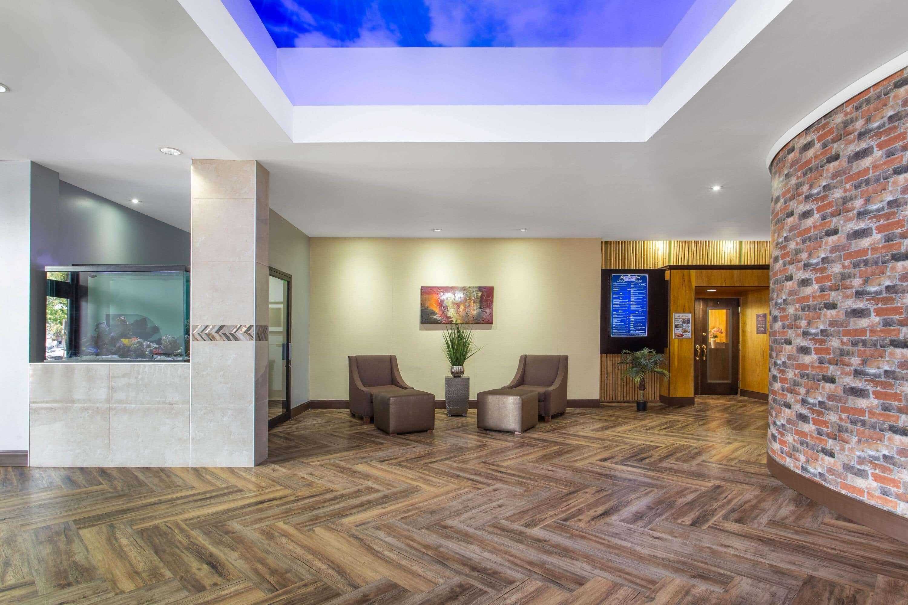 Ramada By Wyndham Tampa Westshore Airport South Экстерьер фото