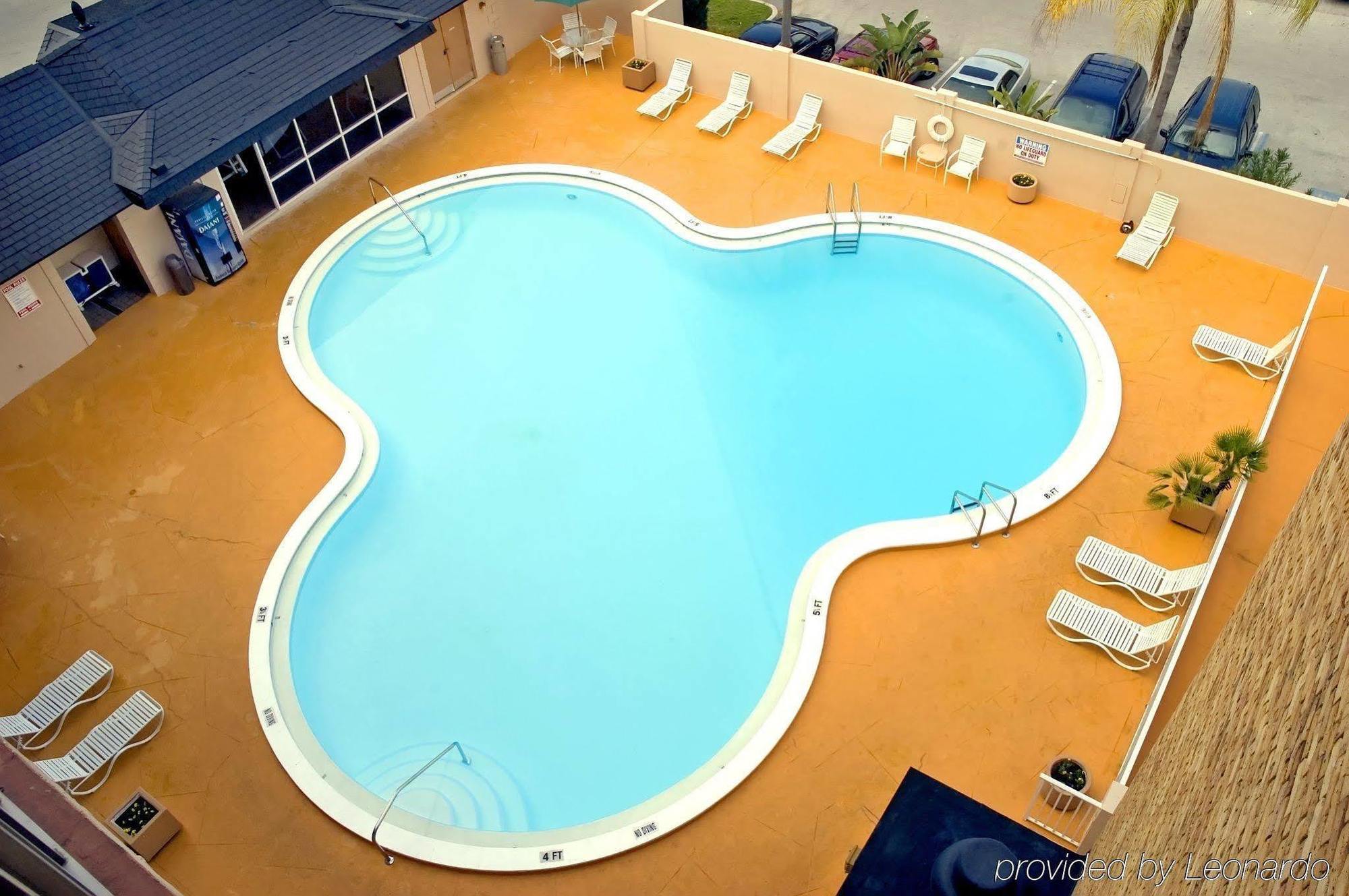 Ramada By Wyndham Tampa Westshore Airport South Удобства фото
